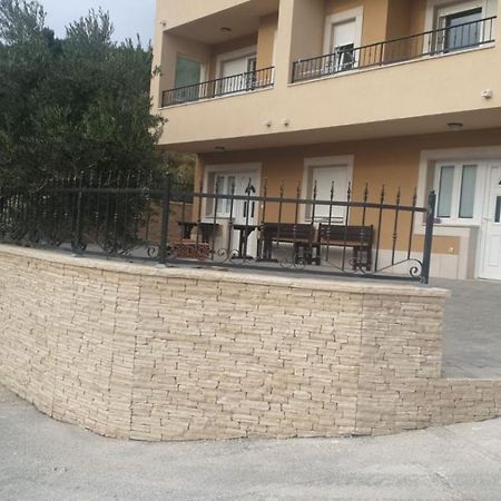 Ferdo 1 Hotel Makarska Buitenkant foto