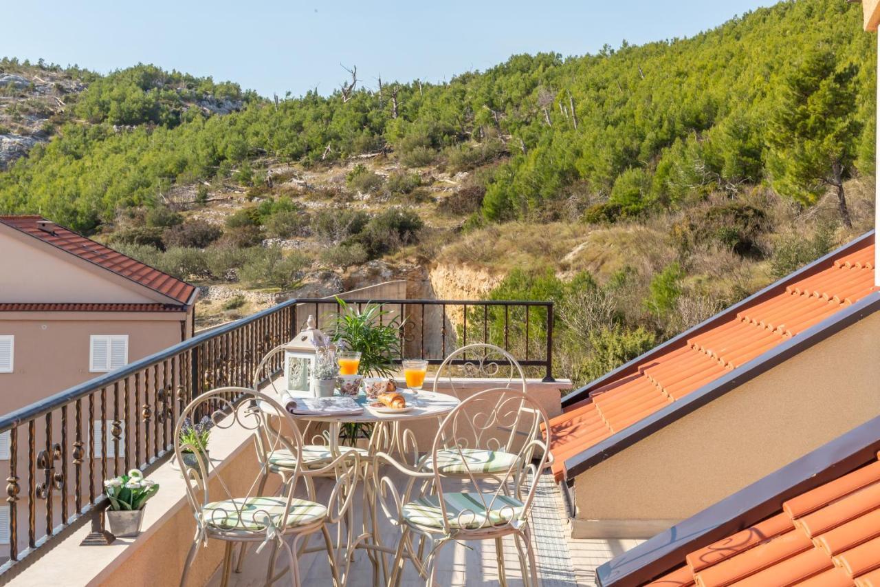 Ferdo 1 Hotel Makarska Buitenkant foto